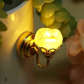 1 Adet 1/12 Dollhouse Mini LED Lamba Tek / Çift Kafa Çiçek tavan ışık duvar Lambası Dekor Oyuncak Pil Kumandalı İle ON / OFF Anahtarı