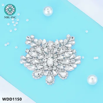 (30 ADET) toptan gümüş kristal rhinestone aplike yama el boncuklu demir dikmek için elbise ayakkabı aksesuarları WDD1150
